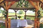 Gazebo-Piece-with-Linen-Table