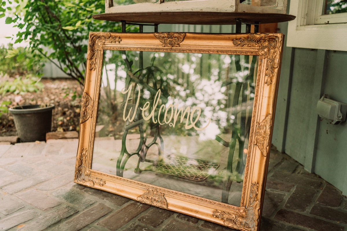 Atmosphere - Welcome Sign Atmosphere - Welcome Sign